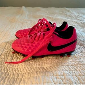 Nike Youth Tiempo Soccer Cleat Size 11.5